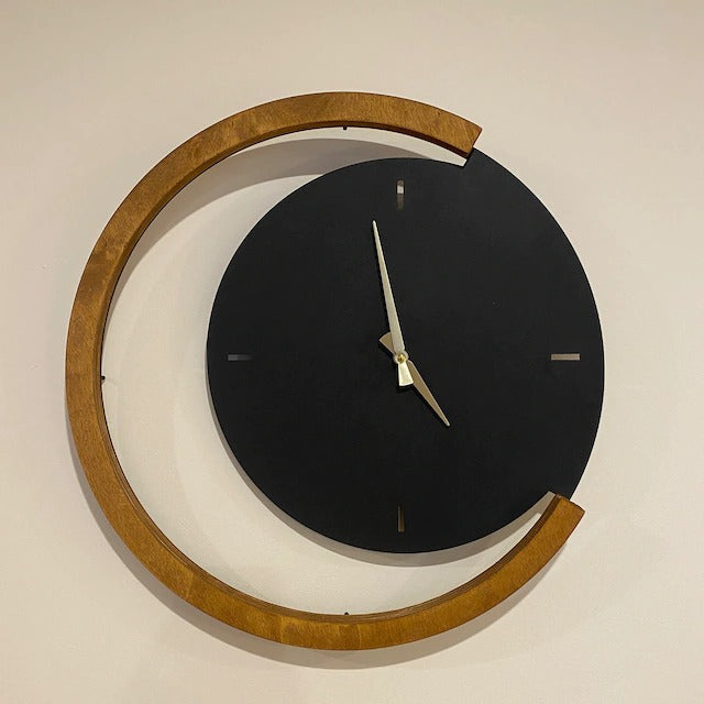 Lunar Loop – Silent Modern Wall Clock