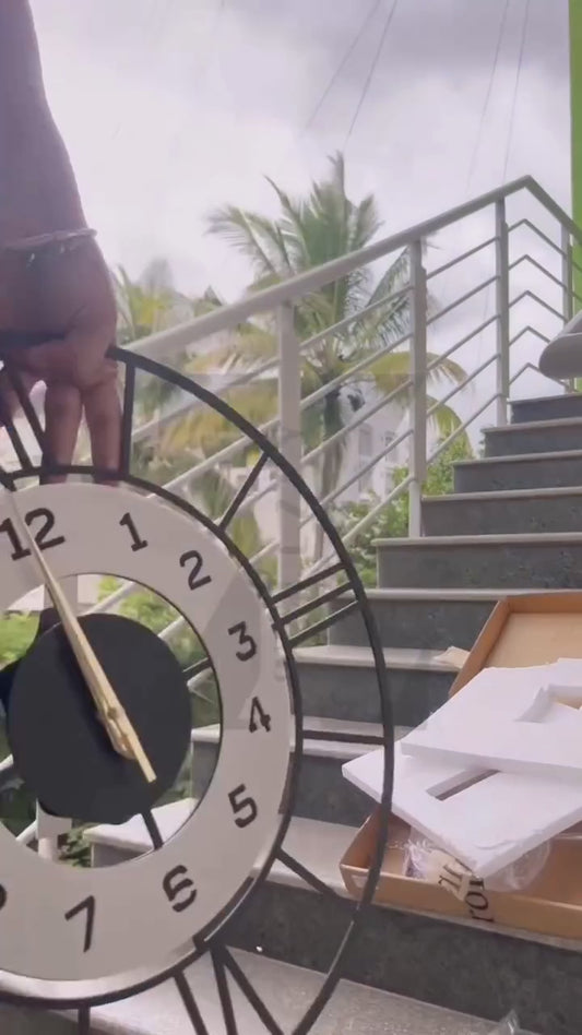 Roman Unique Salient - Wall Clock